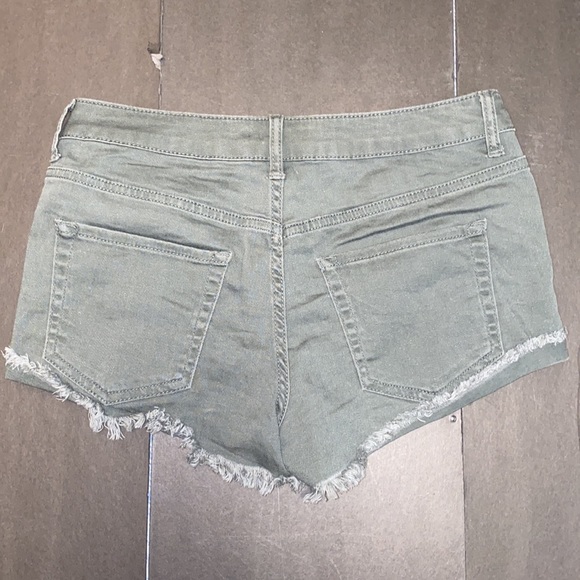Forever 21 Size 27 Washout Jade High Waist Button Up Denim Jean Shorts - Picture 5 of 13